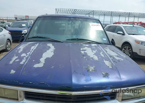 1999 Chevrolet Suburban 1500 Lt from USA, damaged, VIN 3GNEC16R0XG228425